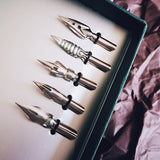 Vintage Quill Peacock Feather Dip Pen Set Fountain Caligraphy Pens with Ink Bottle 5 Nib Gift Box Stationery Wedding Gift